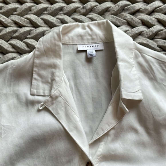 Lightweight Topshop front tie top - Picture 2 of 6